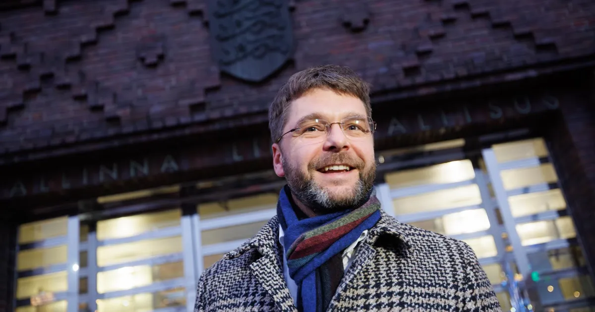 Ossinovski kuldas ametist lahkudes alluvad üle