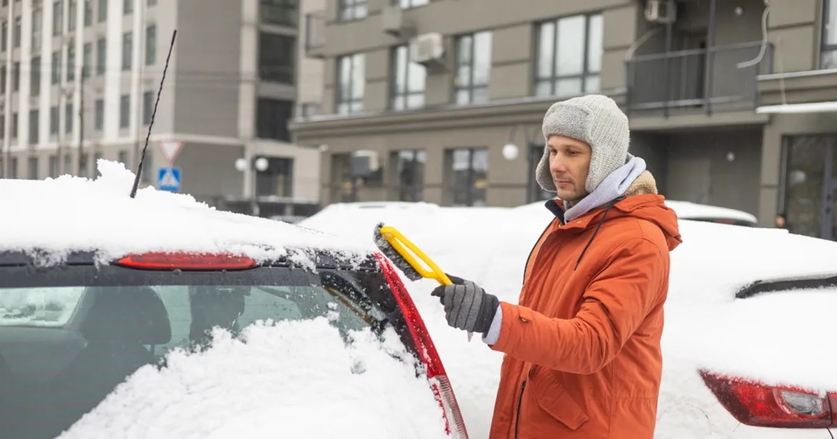 LIHTNE NIPP ⟩ Seda tehes väldid jäätunud esiklaasi hommikul!