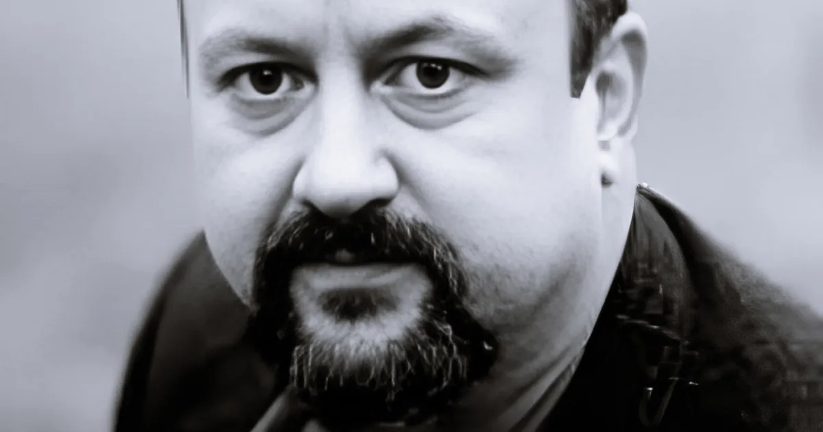 Suri menukirjanik, kes lõi täitsa eraldi žanri