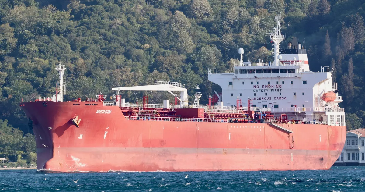 Venemaaga seotud tankerit tabasid Dakari lähedal välised plahvatused