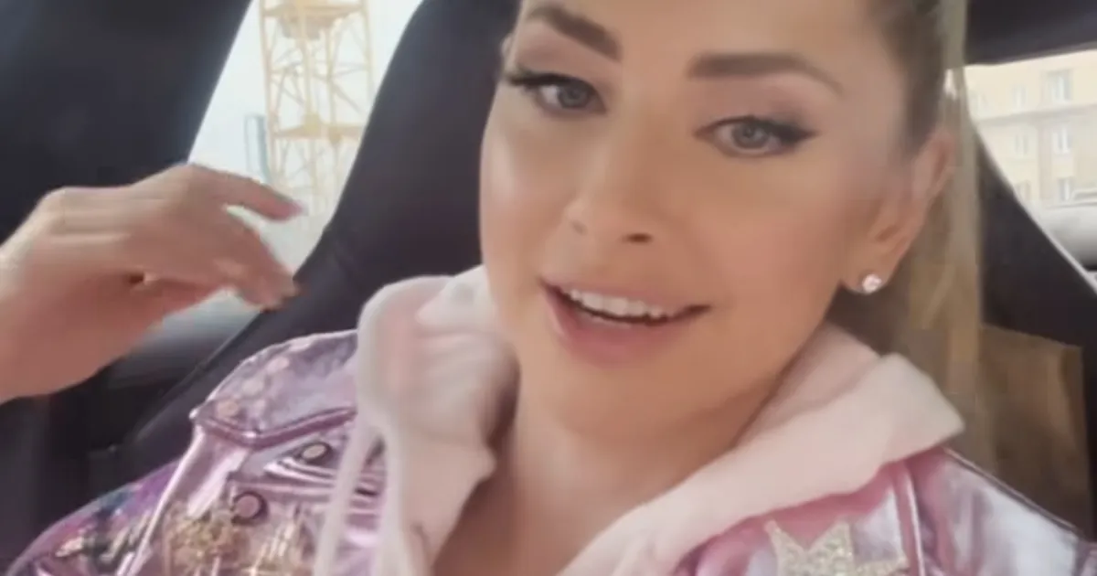 Brigitte Susanne Hunt sai kiiruseületamise eest trahvi: minu must Porsche politseiga rääkimas, on ilmselt kohe meedias