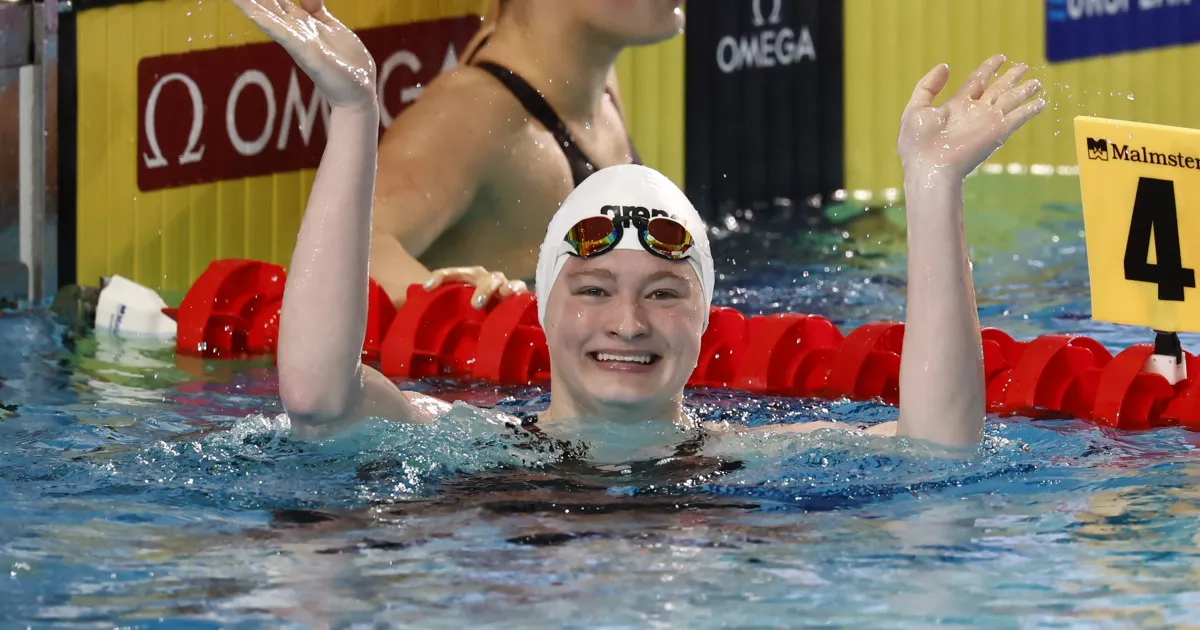 VIDEO ⟩ Vaata Eneli Jefimova kuldset ujumist ja medalitseremooniat