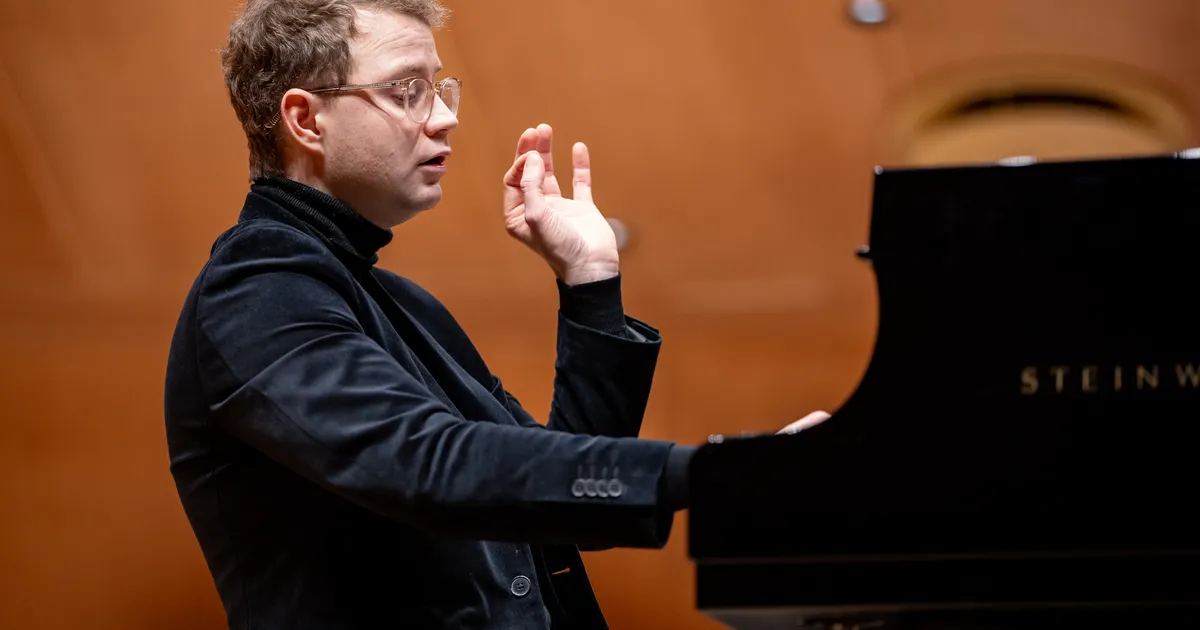 GALERII ⟩ Mandariinikarva taevas Berliini kohal: kõlas Alisson Kruusmaa teose esiettekanne