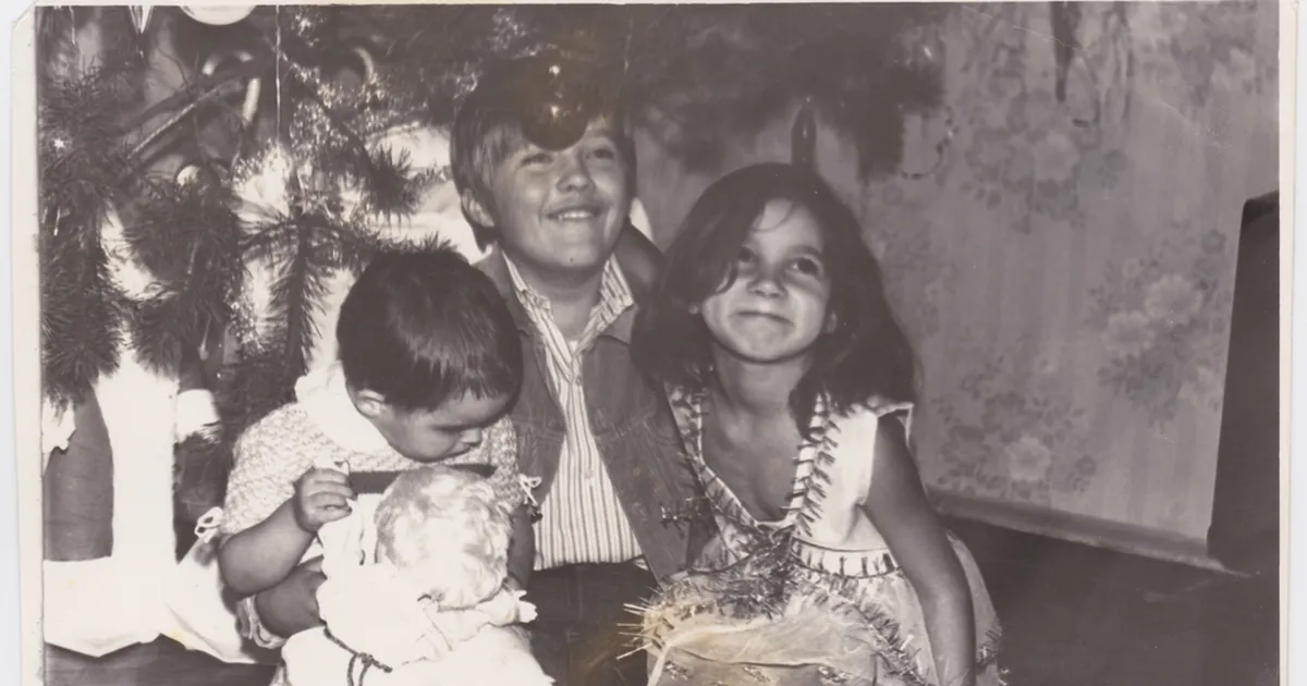 SAATUSLIK JÕULUÖÖ ⟩ Viis õde-venda haihtusid tuleleekides kui tina tuhka, vanemad surid teadmatuses