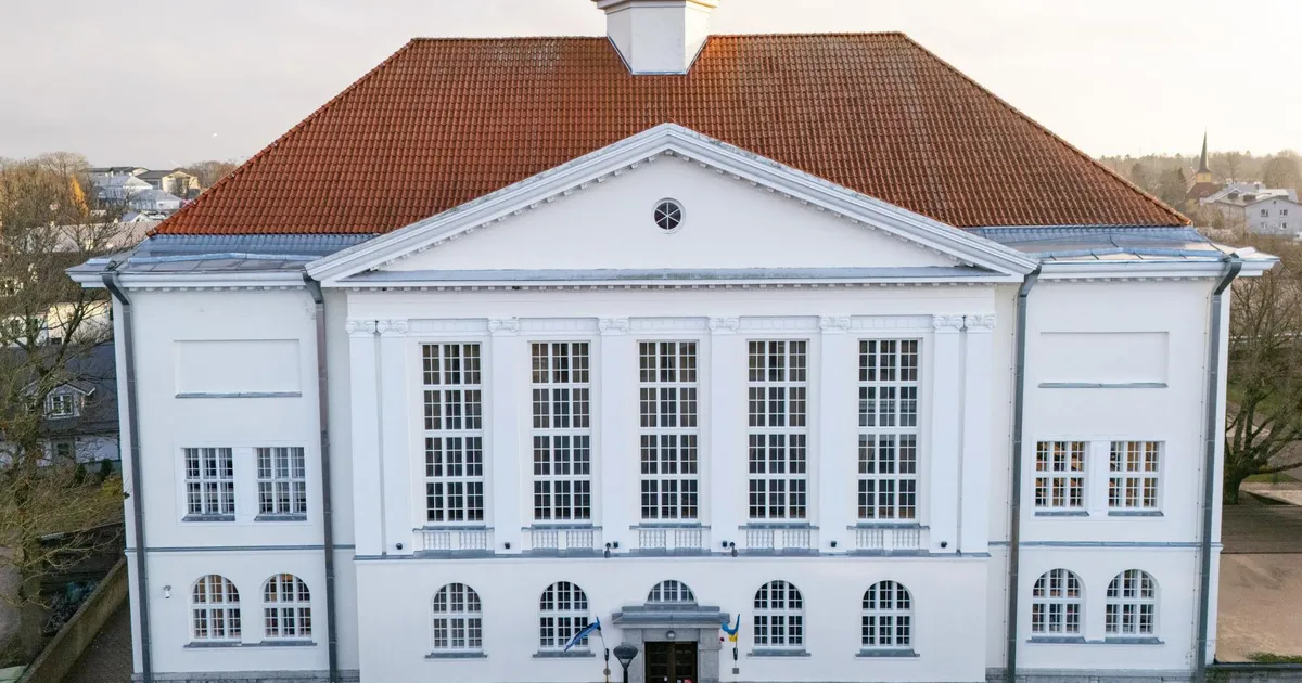 AEGRUUM ⟩ Targaks saamise klassikaline ilu – Tallinna 21. kool, tema Haapsalu väikevend ja teised