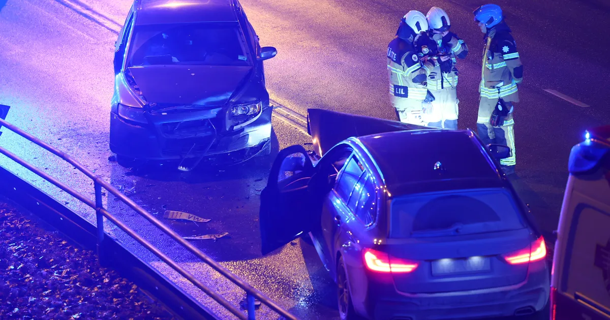 FOTOD ⟩ Nõmme mäel põrkasid kokku BMW ja Volvo