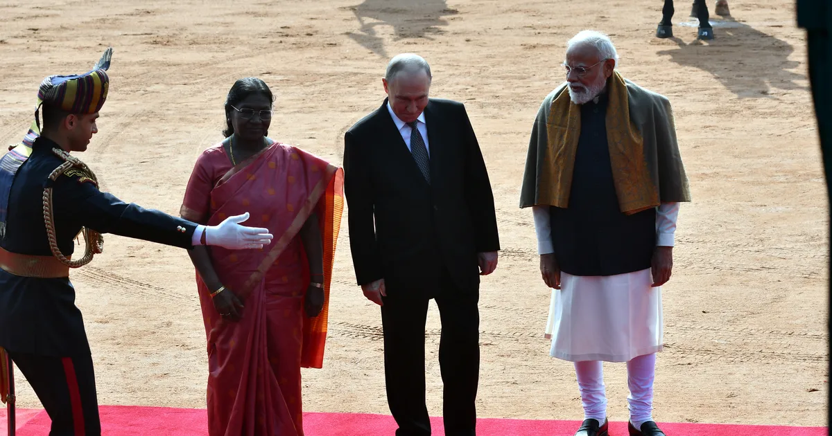 Kremli sõnum Indias: voolab katkematus koguses kütust