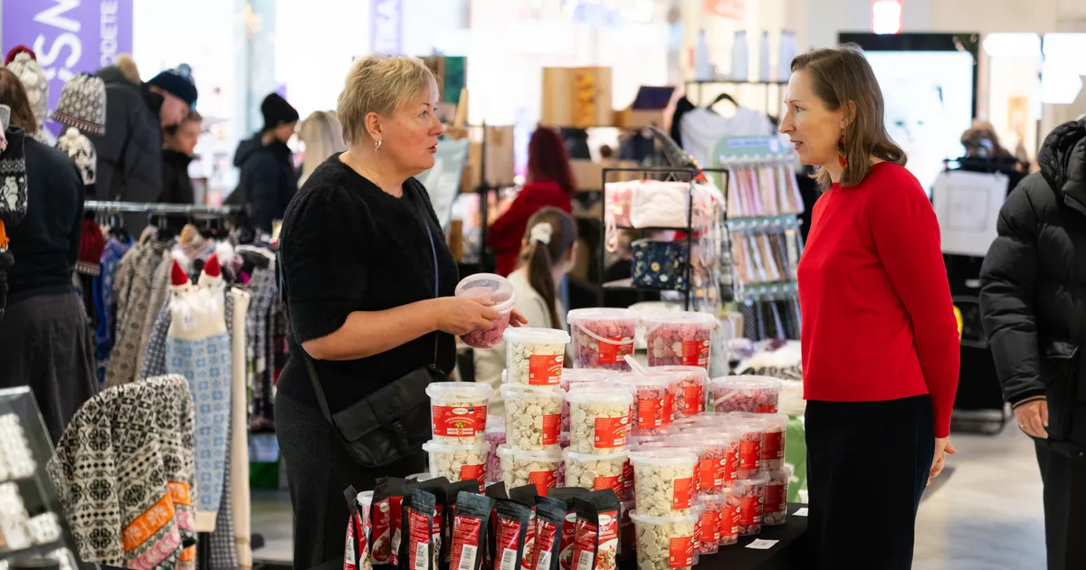 GALERII ⟩ Käisid ka? T1 jõululaat kihas rahvast ja heast disainist