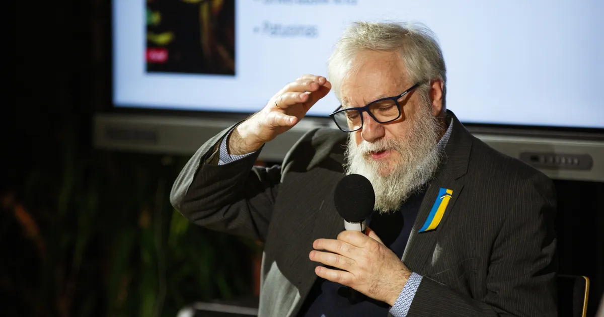 GALERII ⟩ Kirjanike Majas tutvustati Girard'i tähtteost kultuuri ja vägivalla suhtest