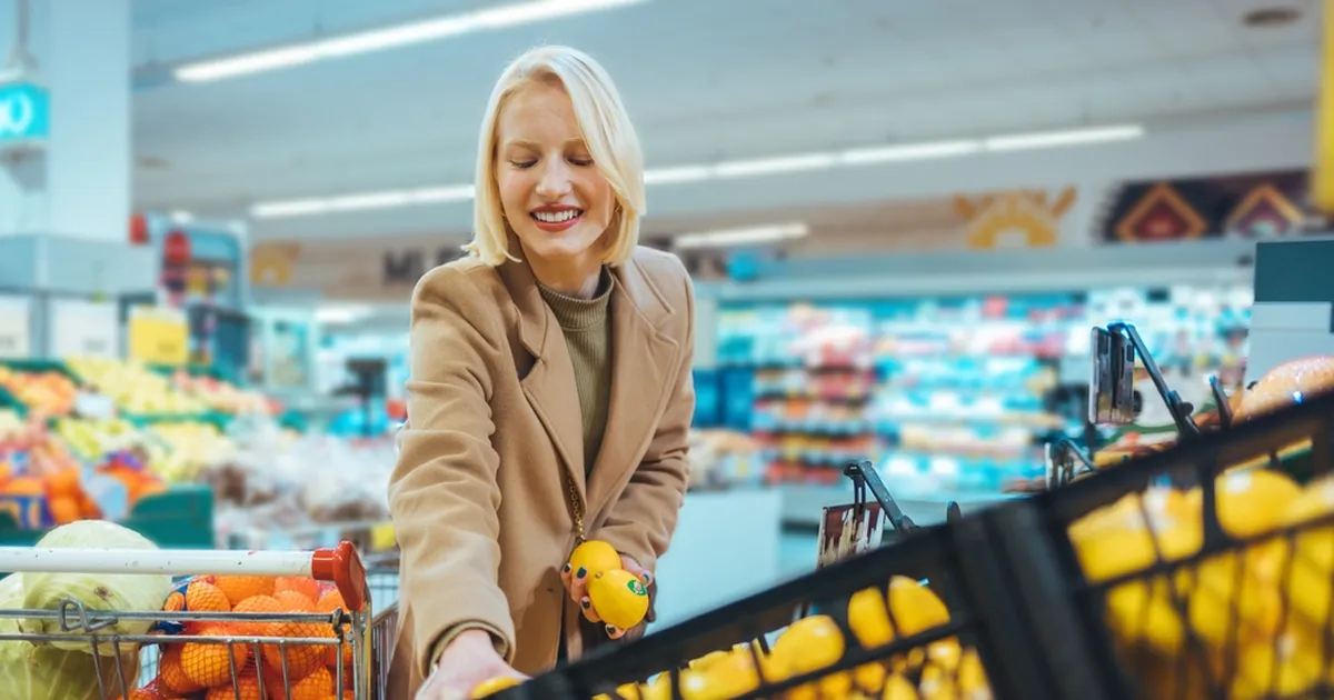 KAS NÕUSTUD? ⟩ Rahva hinnangul on just selles poeketis parim kaubavalik