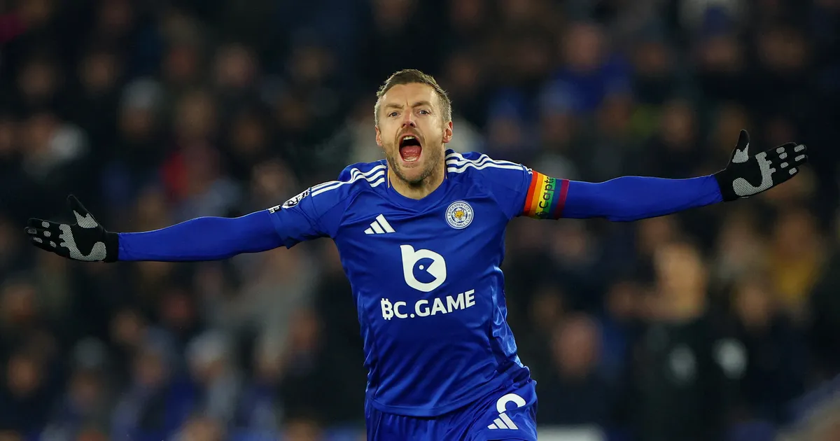 KESKTORMAJAD ⟩ Vanglast legendini, orvust põgenik ja baarikakluste kuningas