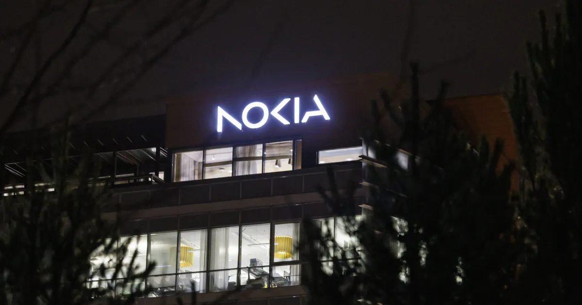 Šokiteraapia Nokias: ettevõte jagab töötajad headeks ja halbadeks