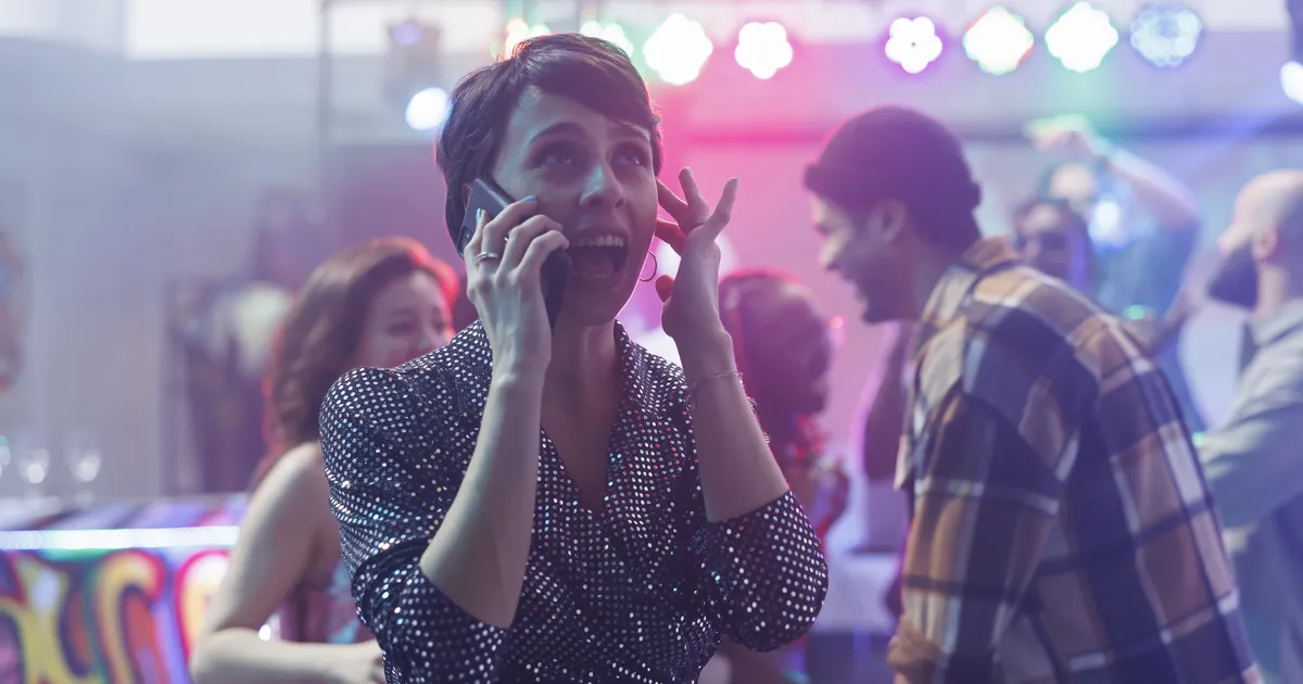 SALARELV LÄRMI VASTU ⟩ See imelihtne liigutus aitab müras paremini kuulda