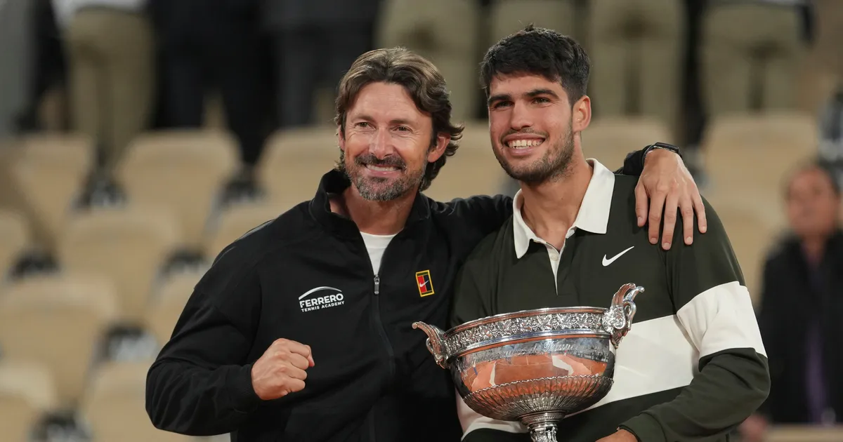 Maailma esireket lõpetas pikka aega kestnud koostöö treeneriga