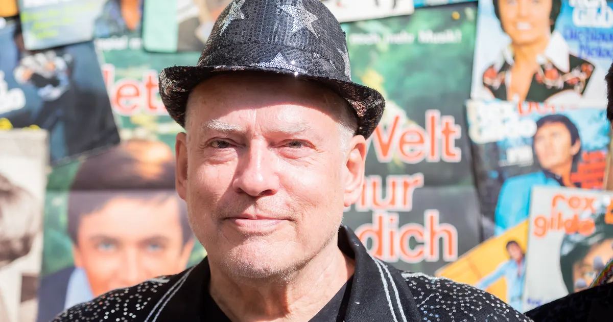 Suri mõjukas geirežissöör ja -aktivist