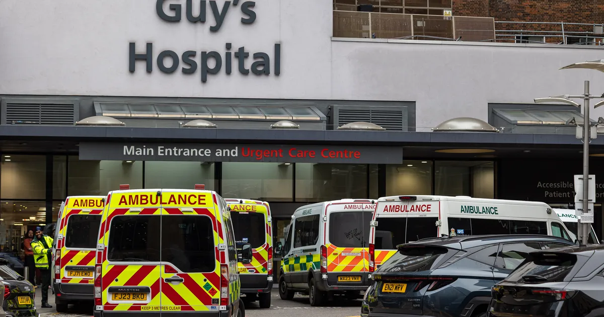 Inglismaa arstid alustasid taas streikimist