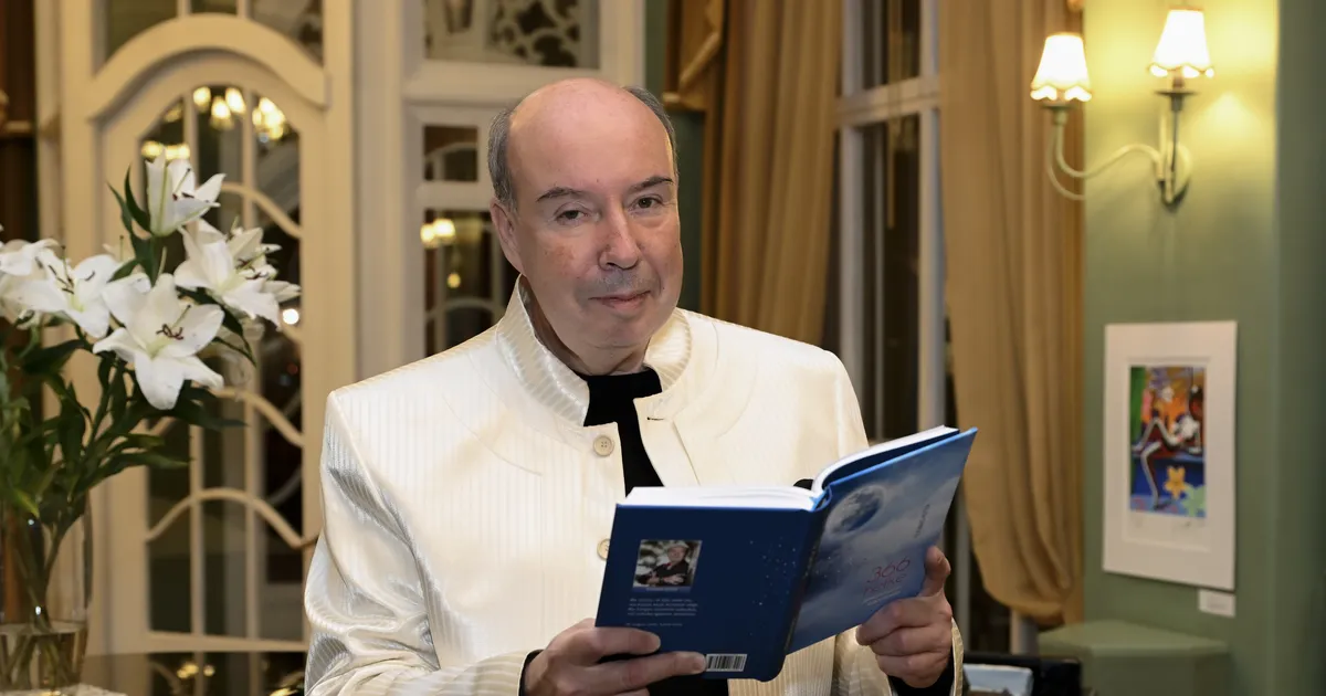 Café Grandis esitleti eksperimendist sündinud raamatut «366 hetke»