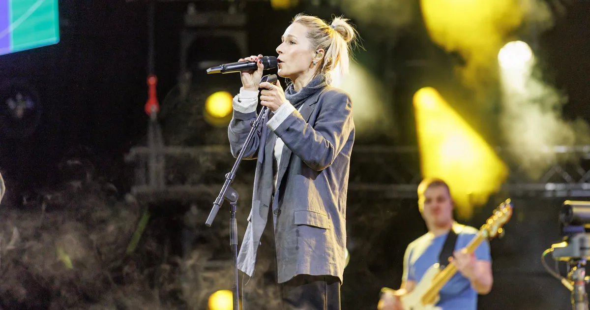 GALERII ⟩ Lihtsus enne lavakostüüme ja glamuuri! Vaata, kuidas valmistub Vanilla Ninja esinemiseks