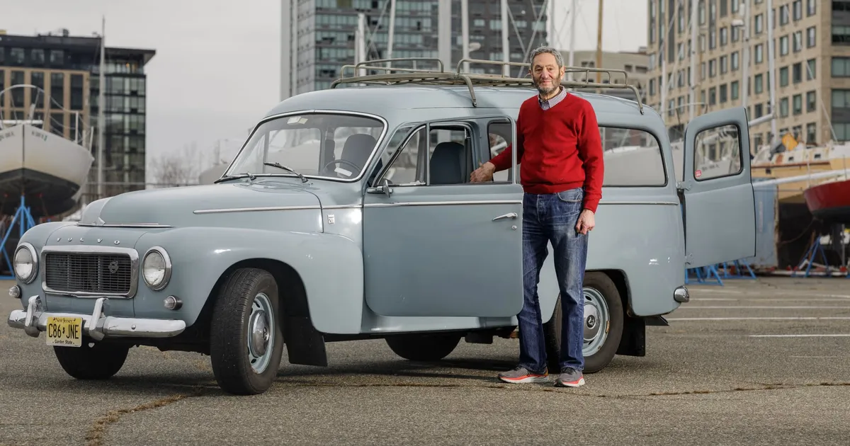 DUETT ⟩ Küll on kena Volvoga...