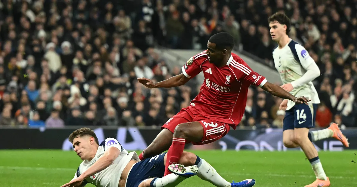 VIDEO ⟩ Liverpooli ja Manchester Unitedi supertähed said tõsiselt vigastada