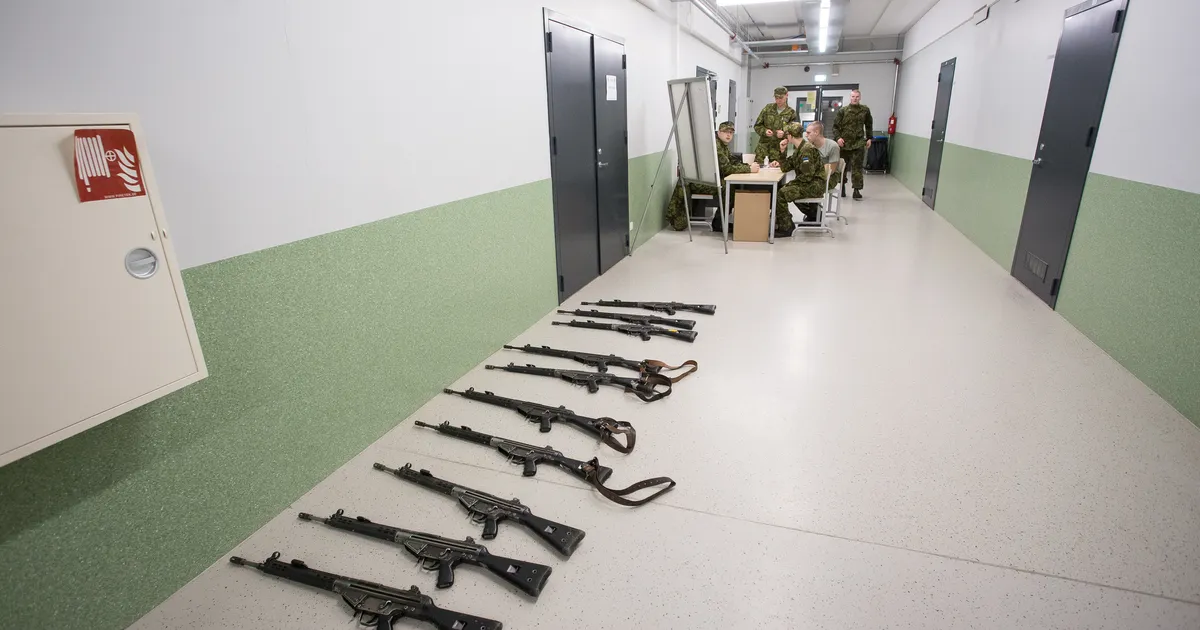 Gripilaine murdis Tapa kaitseväelinnakut