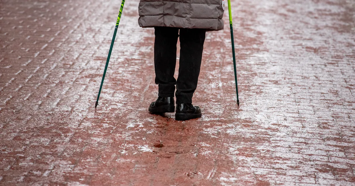 ILMATEENISTUS HOIATAB ⟩ Esimene jõulupüha tuleb tugeva tuule ja libedusega