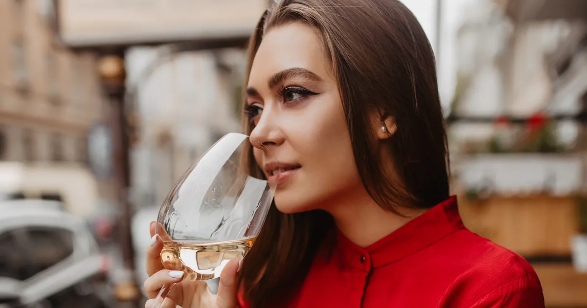 ETTEVAATUST ⟩ 5 märki, et tarbid liiga palju alkoholi