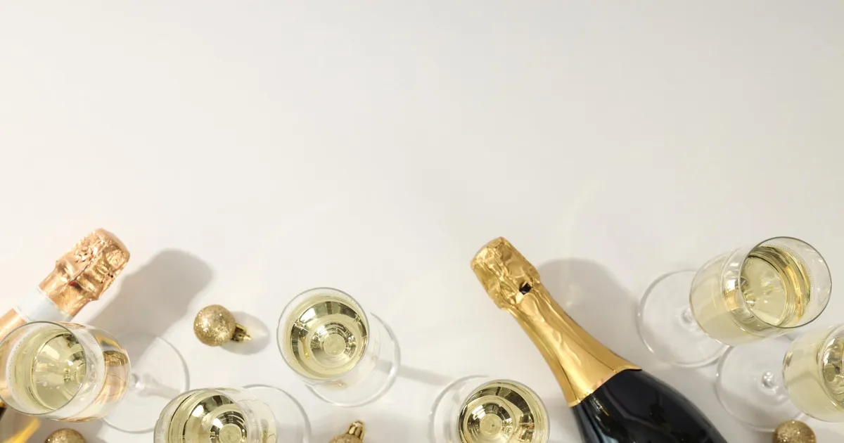 NÄDALA JOOK ⟩ Klaasid kõlisevad, veinid mullitavad