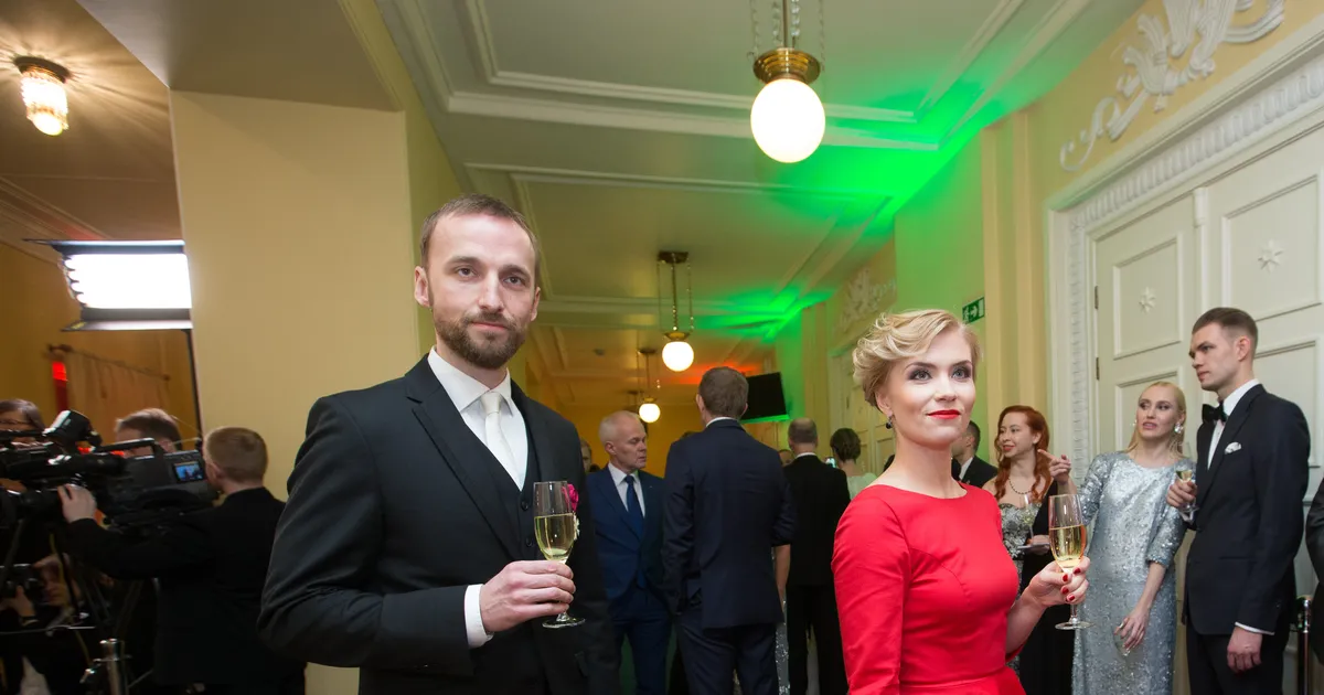 KLÕPSUD ⟩ Märt Avandi ja Liis-Katrin Avandi tähistasid jõule üheskoos oma uute kaaslastega