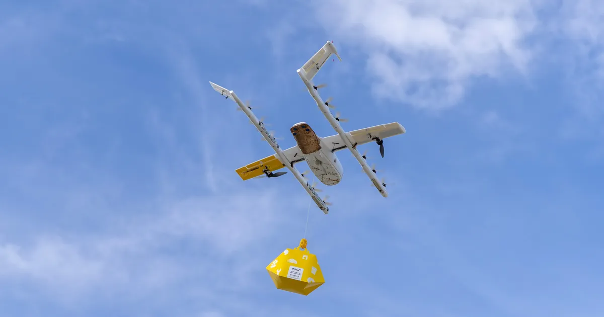 LIIALT LENNUKAS IDEE? ⟩ Amazon hülgas plaani Itaalias pakke droonidega kohale toimetada