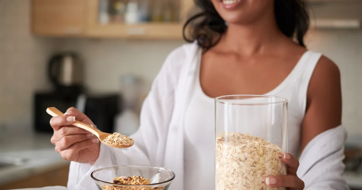 Noore naise karm reaalsus: ta saab elu lõpuni süüa vaid kahte toiduainet