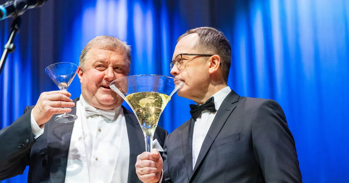 GALERII ⟩ Aivar Mäe teatas aastalõpuballil, et Vanemuisest saab viimaks rahvusteater