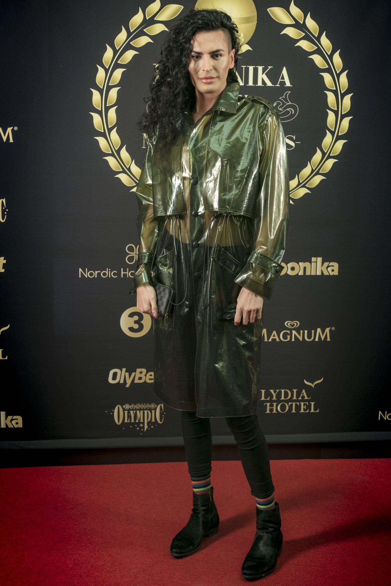 FOTOD | „Olen nagu hea konjak.“ Stilist Aleksei Soltan tähistab oma sünnipäeva sensuaalsete kaadritega