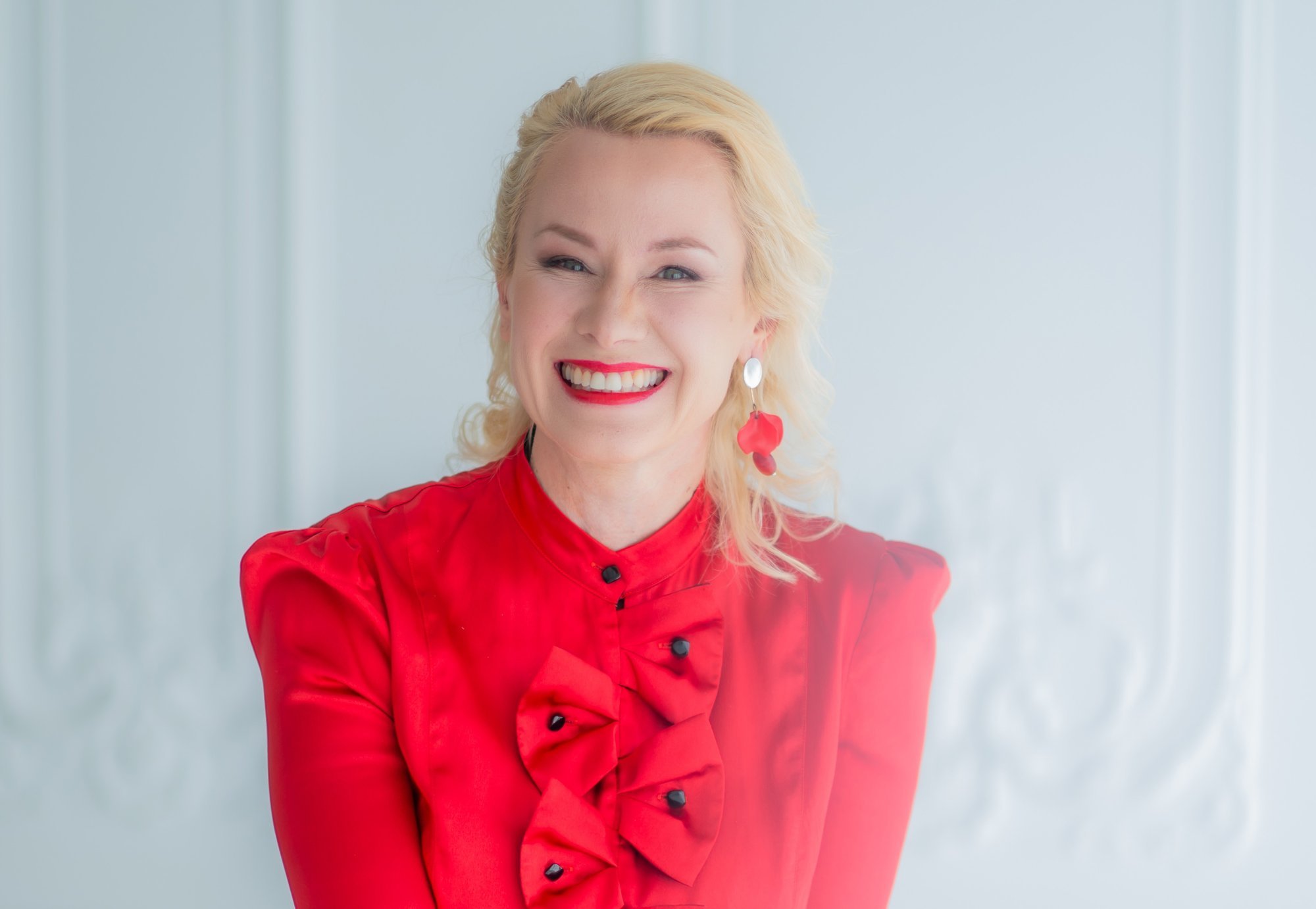 Elamumessi juhtum ja nähtavuse paradoks: kas juht, kes ise ei postita, saab päriselt mõjuda?