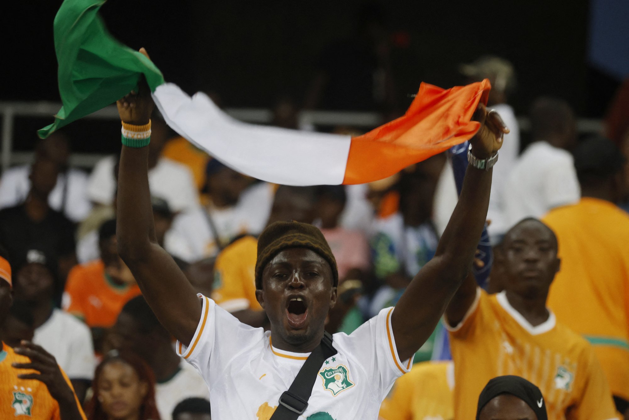 Kahe jalgpalli MM-il mängiva Aafrika riigi fännid ei pruugi USA-sse pääseda