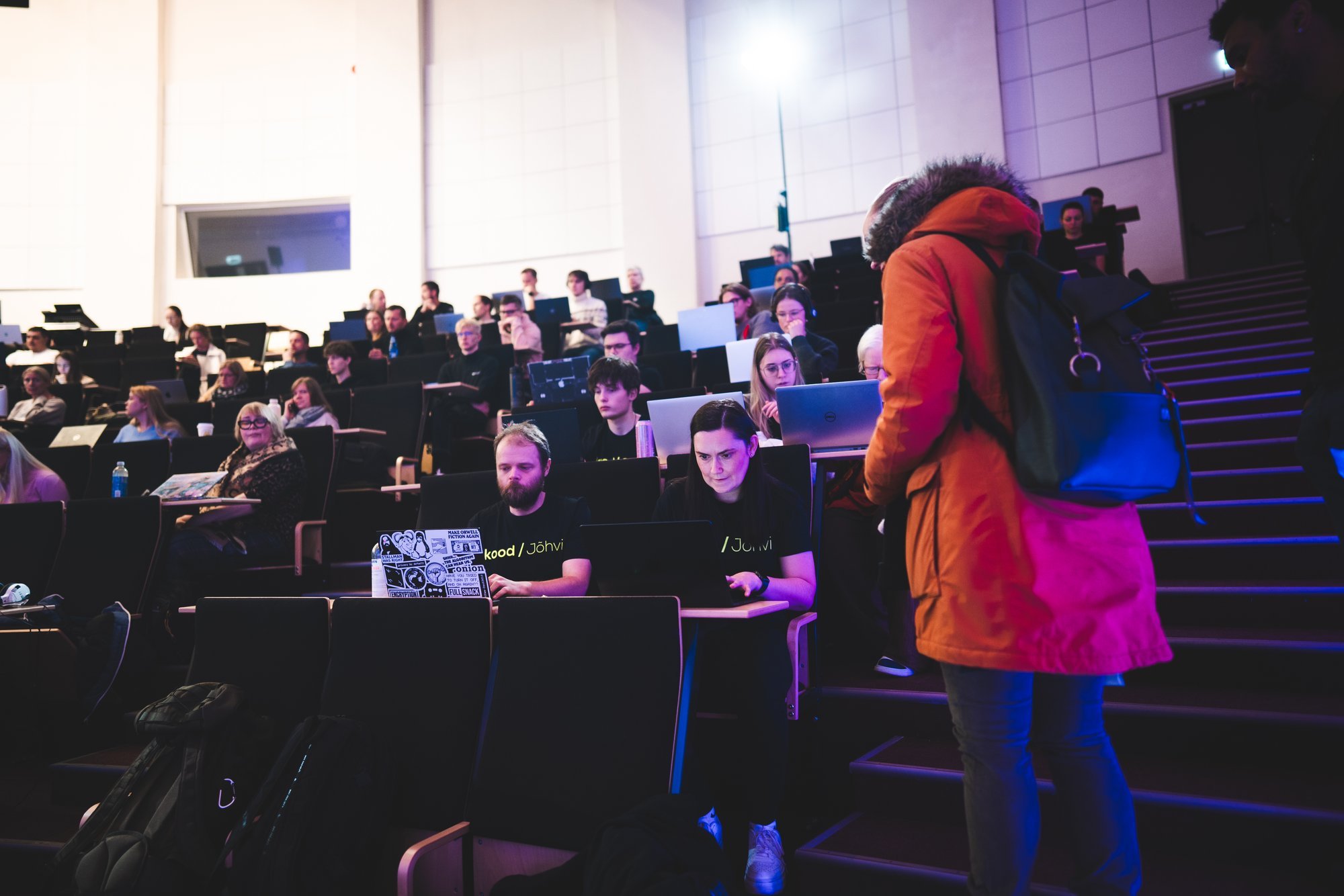 Tung IT-sektorisse: nooremarendaja õppesse kandideeris üle 800 huvilise