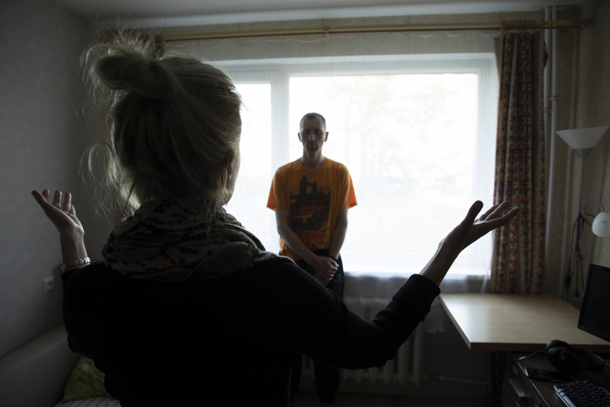 FAKTIKONTROLL | Kas Martin Helmel on õigus, et valitsus kärbib naiste varjupaikade rahastust?