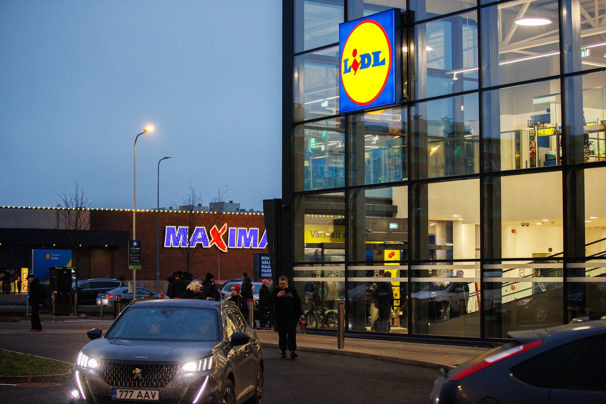 Vaata, kuidas sinu kodupood aastavahetusel avatud on