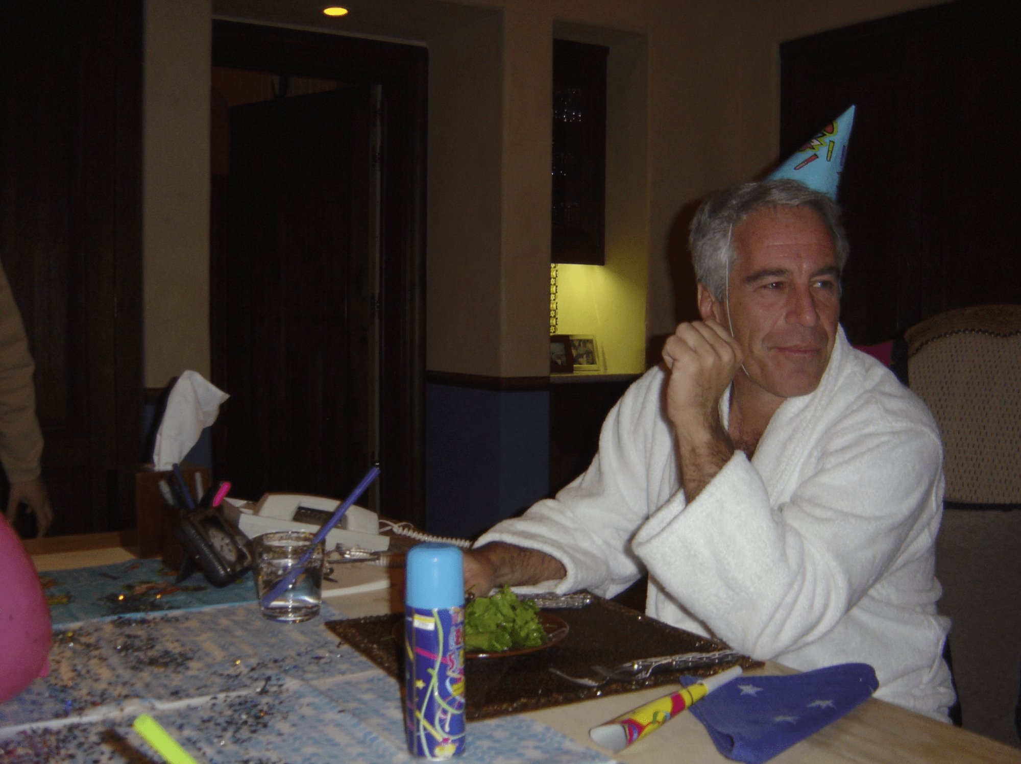 USA justiitsministeeriumi teatel on nad avastanud veel miljon Epsteini puudutavat dokumenti