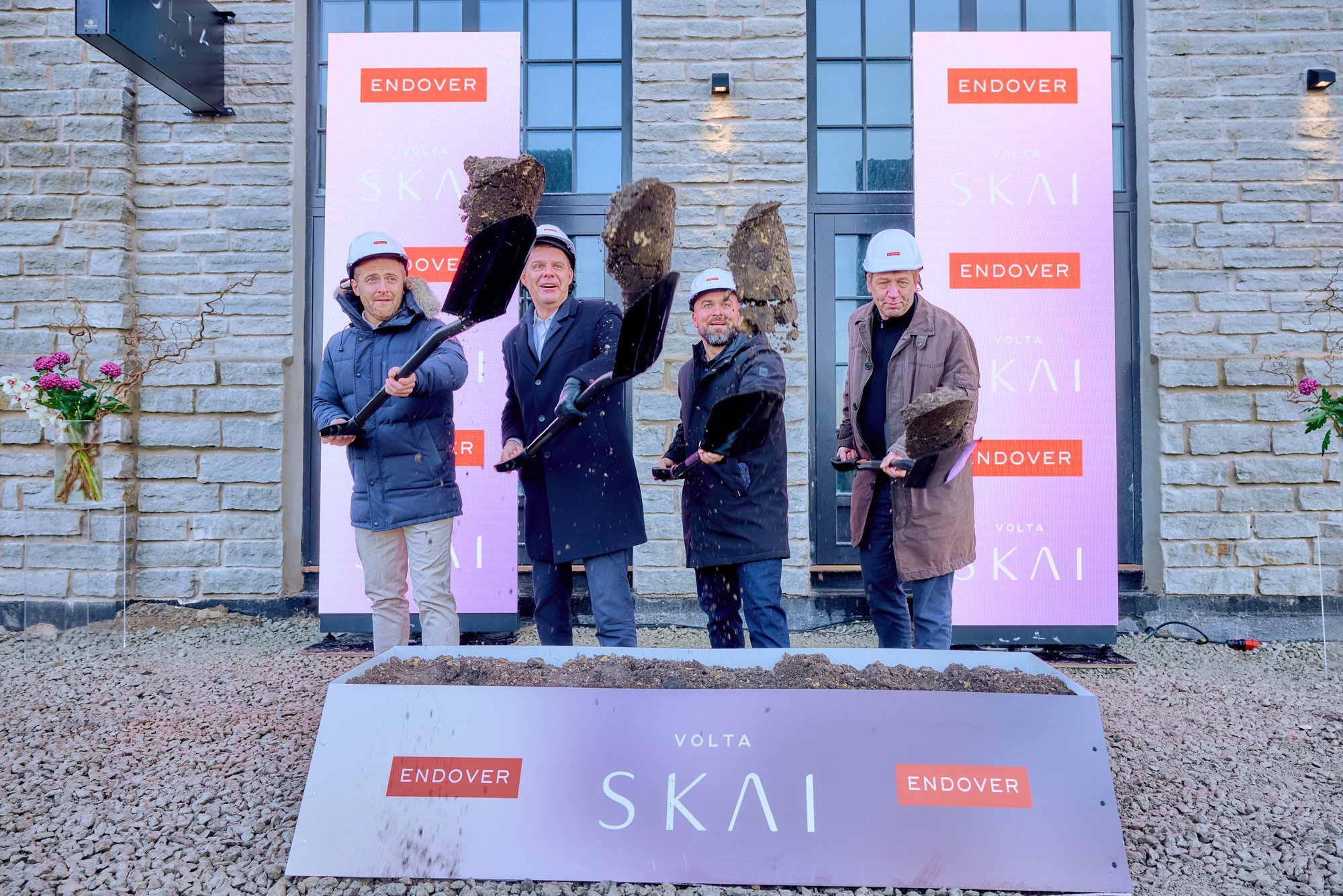 Tallinna siluetile lisandub uus maamärk. Volta kvartalis algas 12-korruseliste kõrghoonete ehitus