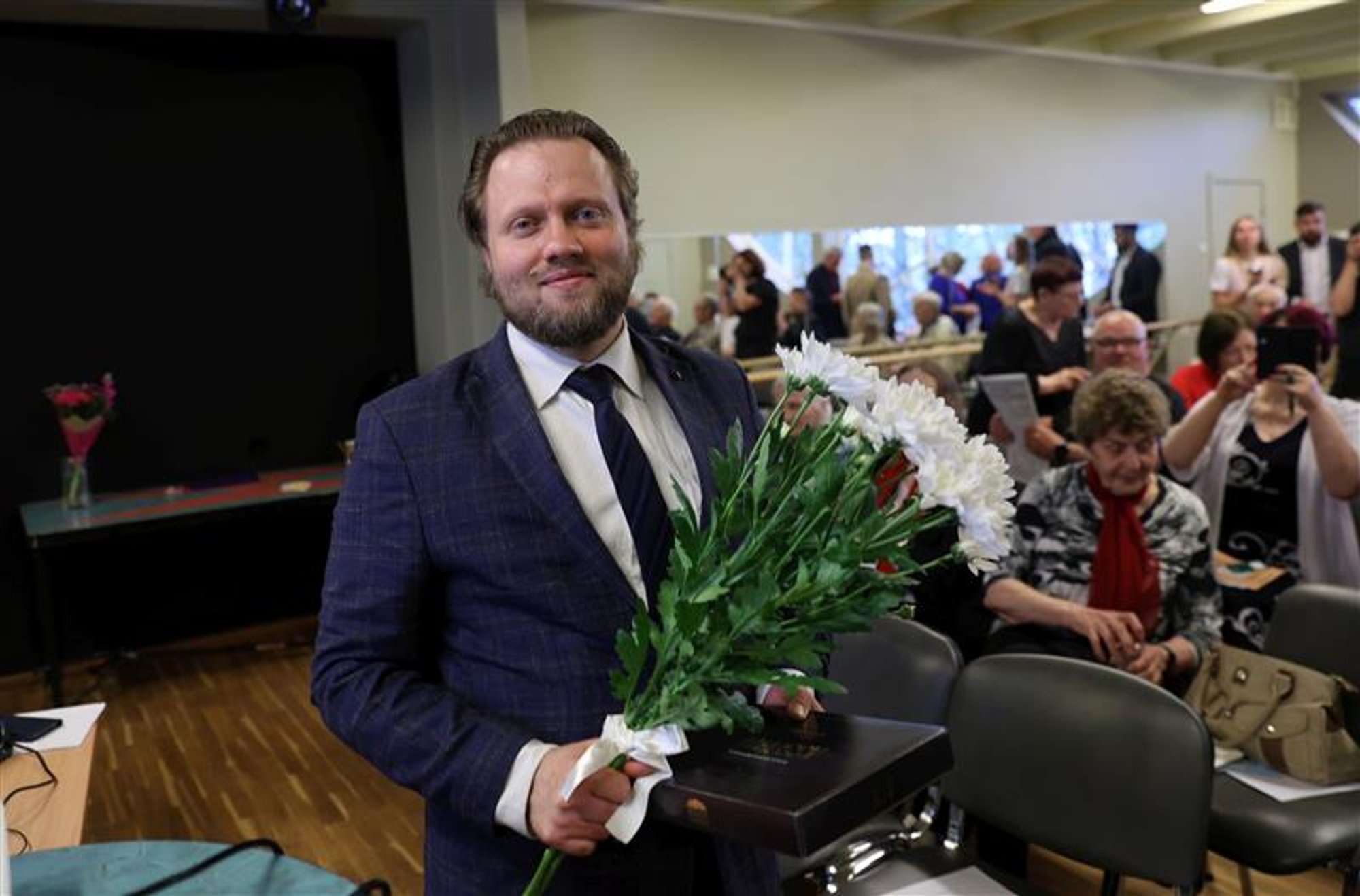 Andro Roos astub Tartu Hoiu-laenuühistu juhi kohalt tagasi. „Oleme väsinud, inimlikult ei jõua enam“