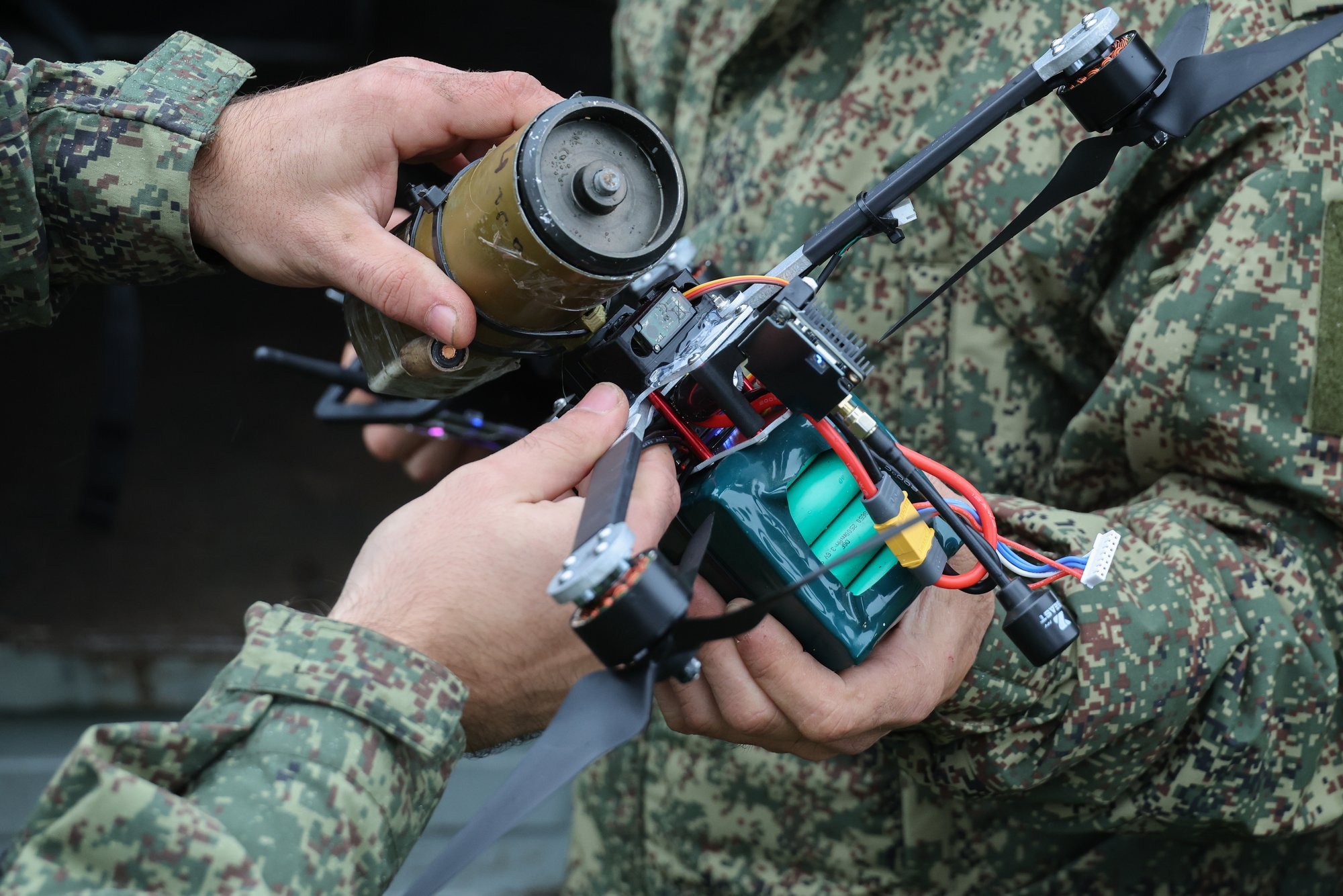 Droonikesed udus ehk Kas FPV-droonid on Ukraina sõjas tegelikult ülehinnatud relvad?