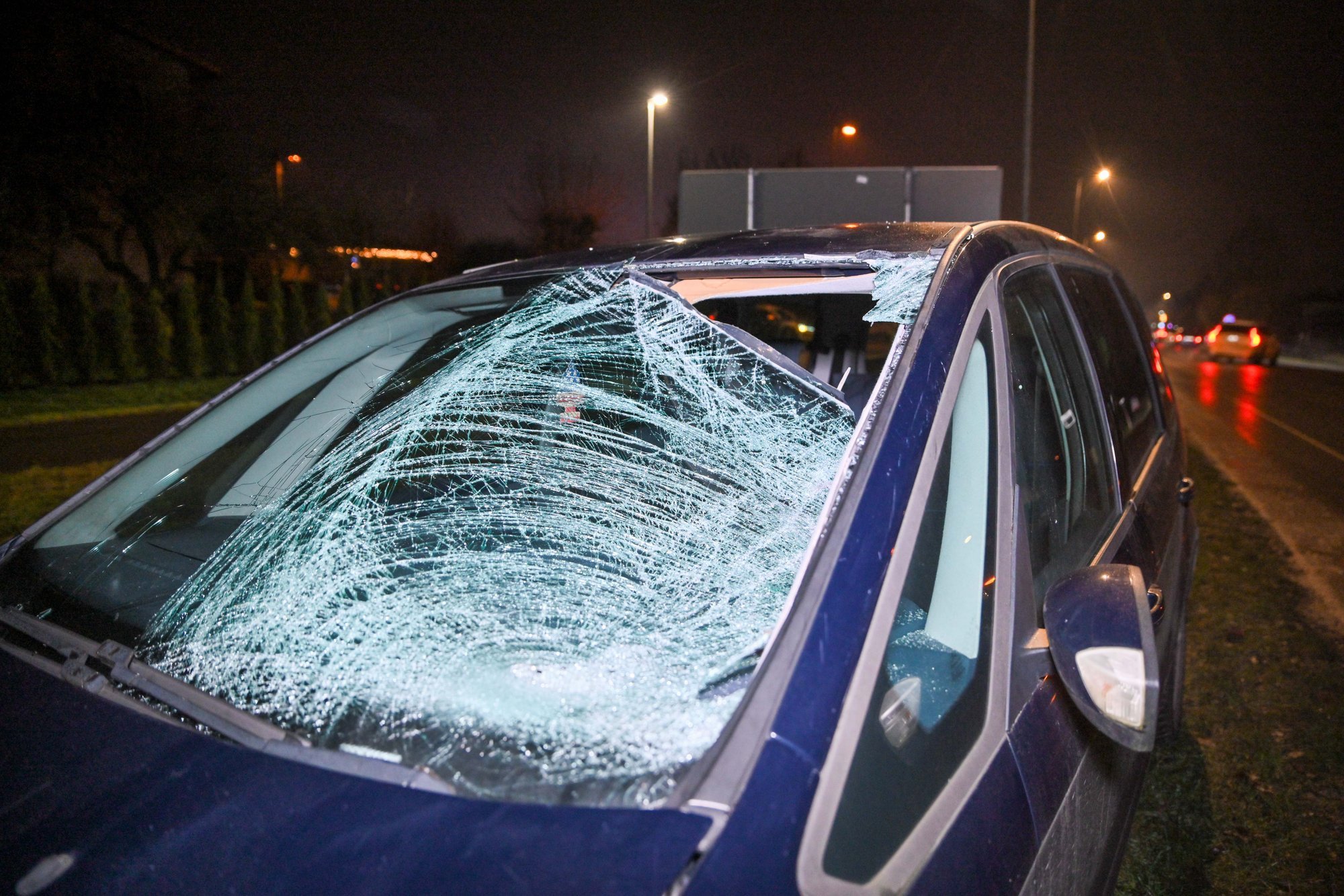 FOTOD | Türil sai jalakäija autolt löögi ning toimetati haiglasse