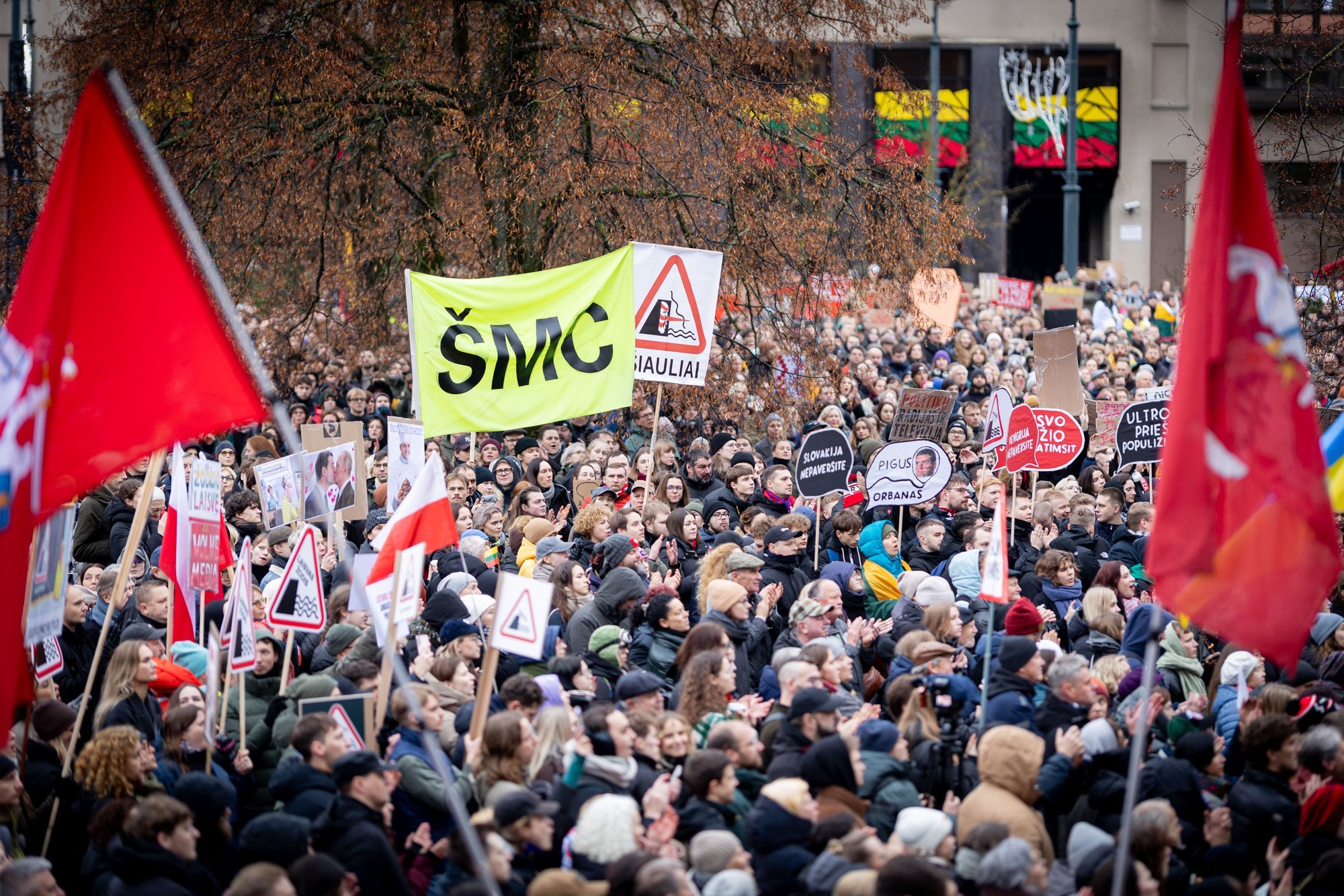 Vilniuses kogunes Leedu rahvusringhäälingu vabaduse piiramise vastasele meeleavaldusele 10 000 inimest