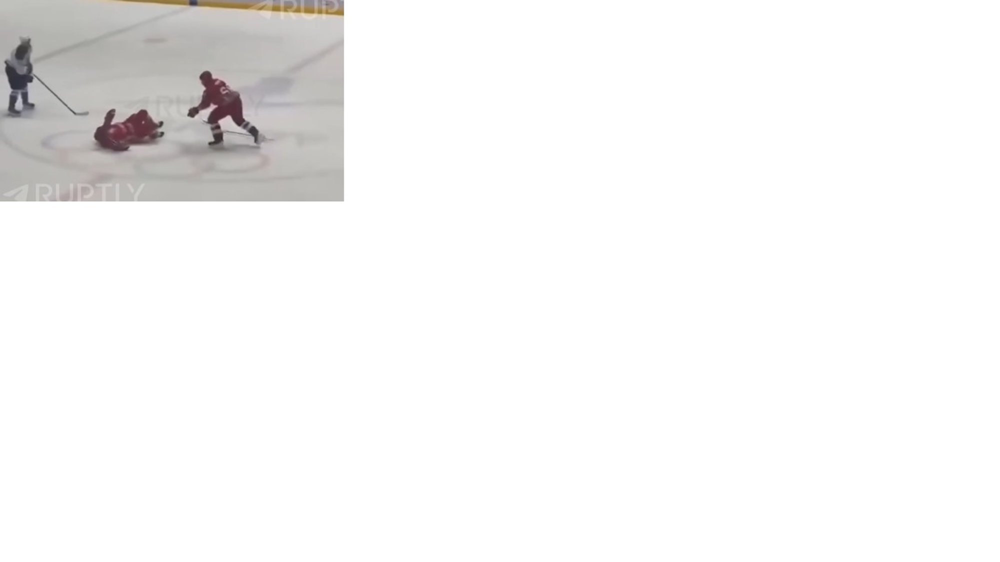 VIDEO | Hall vakatas: Lukašenka niideti jäähokimängus jalust maha