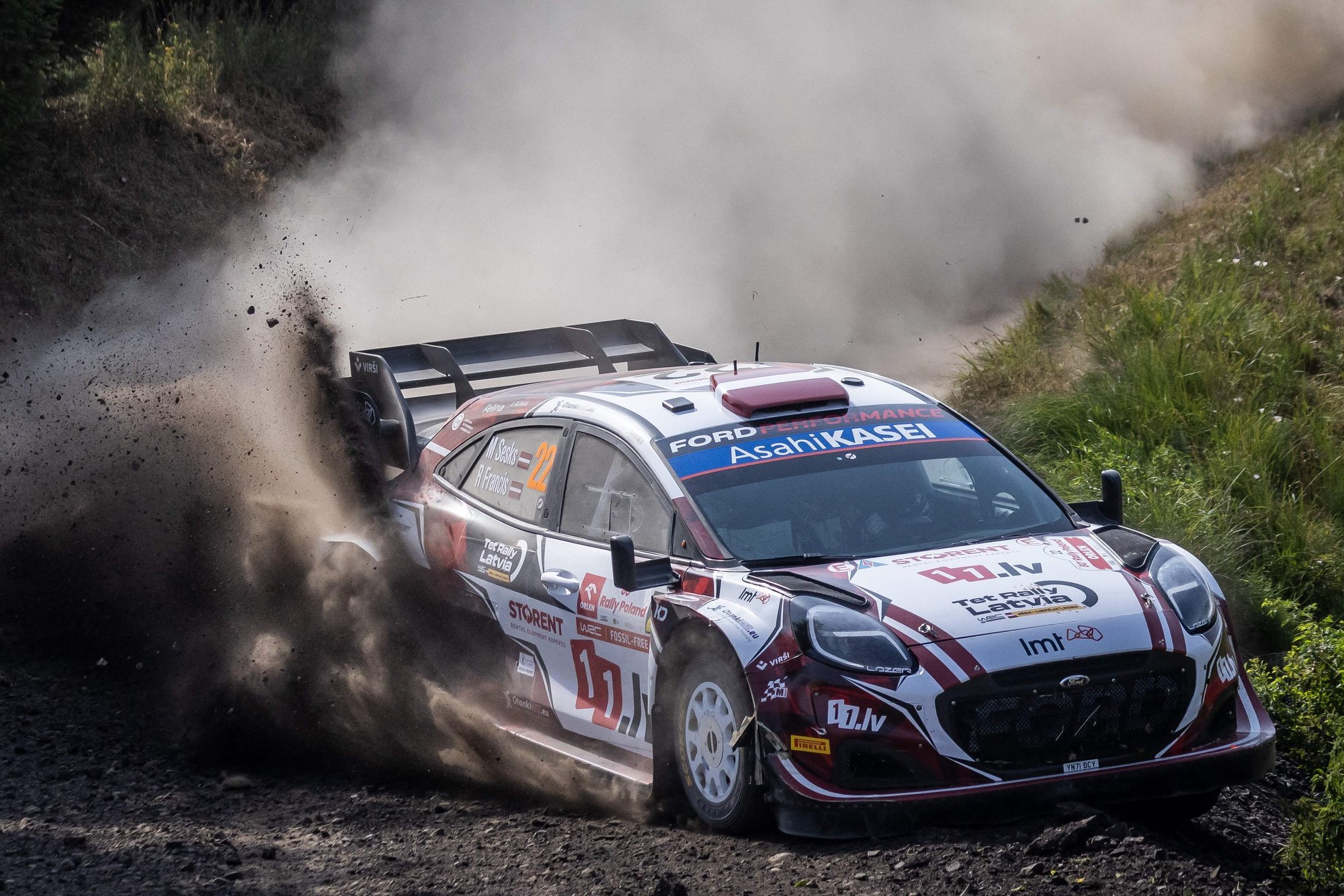 Martins Sesksi äpardus tõi Eesti rallimehele Aluksnes esikoha