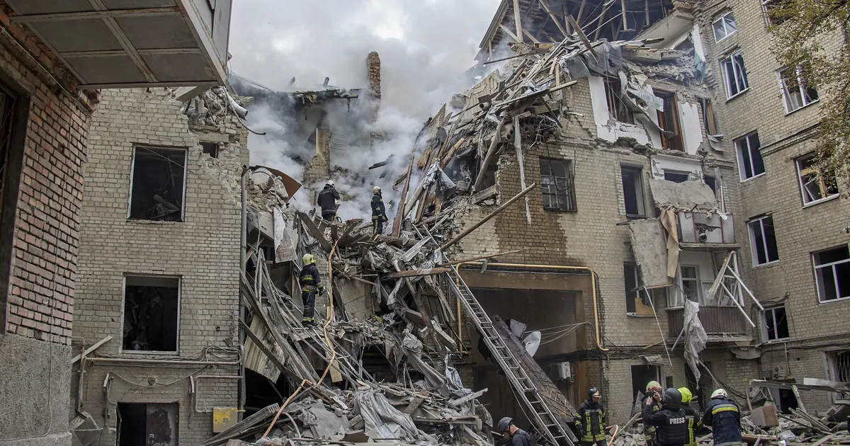 Zelenskõi hoiatas ukrainlasi ulatusliku õhurünnaku eest