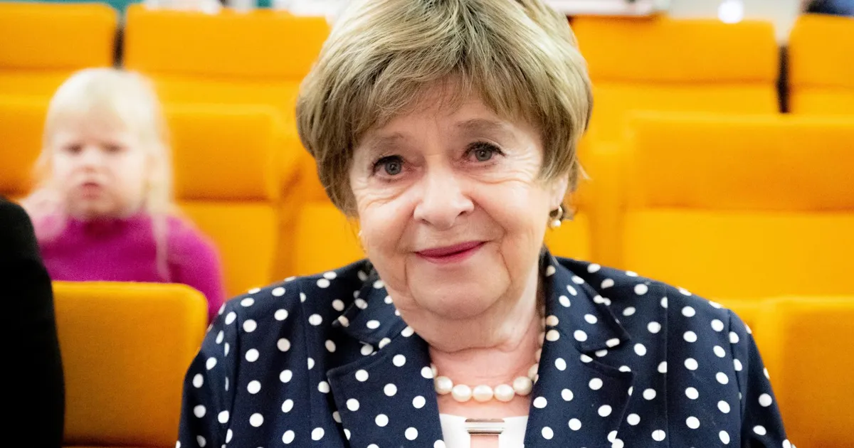 VIDEO ⟩ Kirjanik Leelo Tungal soovitab raamatut kõigile praegustele ja ka endistele lastele