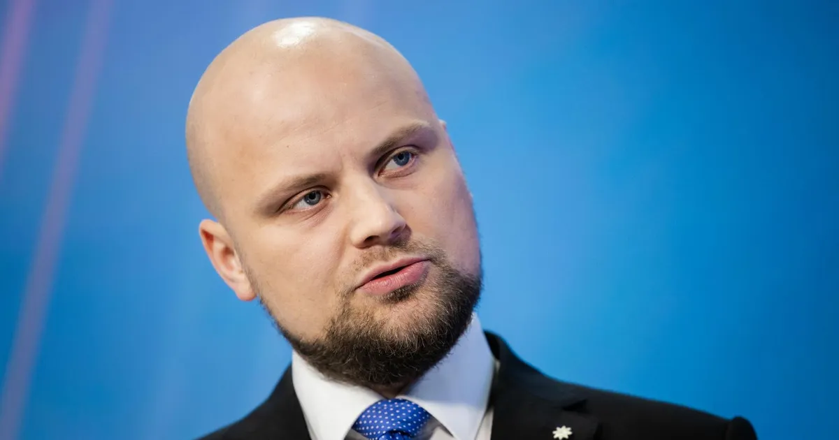 OTSE POSTIMEHEST ⟩ Kristjan Järvan: tundub, et taristuminister tahab Tartusse või Pärnusse trammitee ehitada