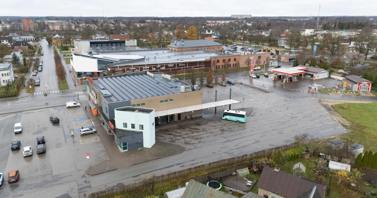 «Istu püsti, siis pole probleemi!» Viljandi bussijaama pingid on taas linnaelanikel hambus